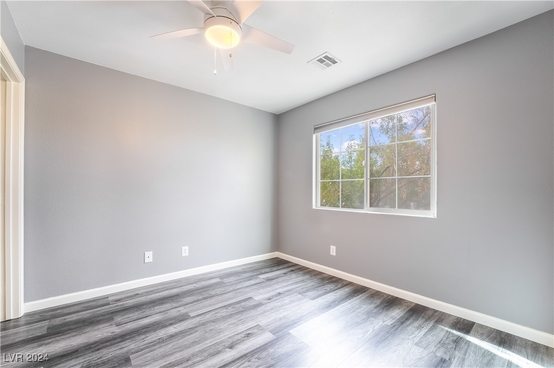 10332 Perfect Parsley Street Property Photo 24