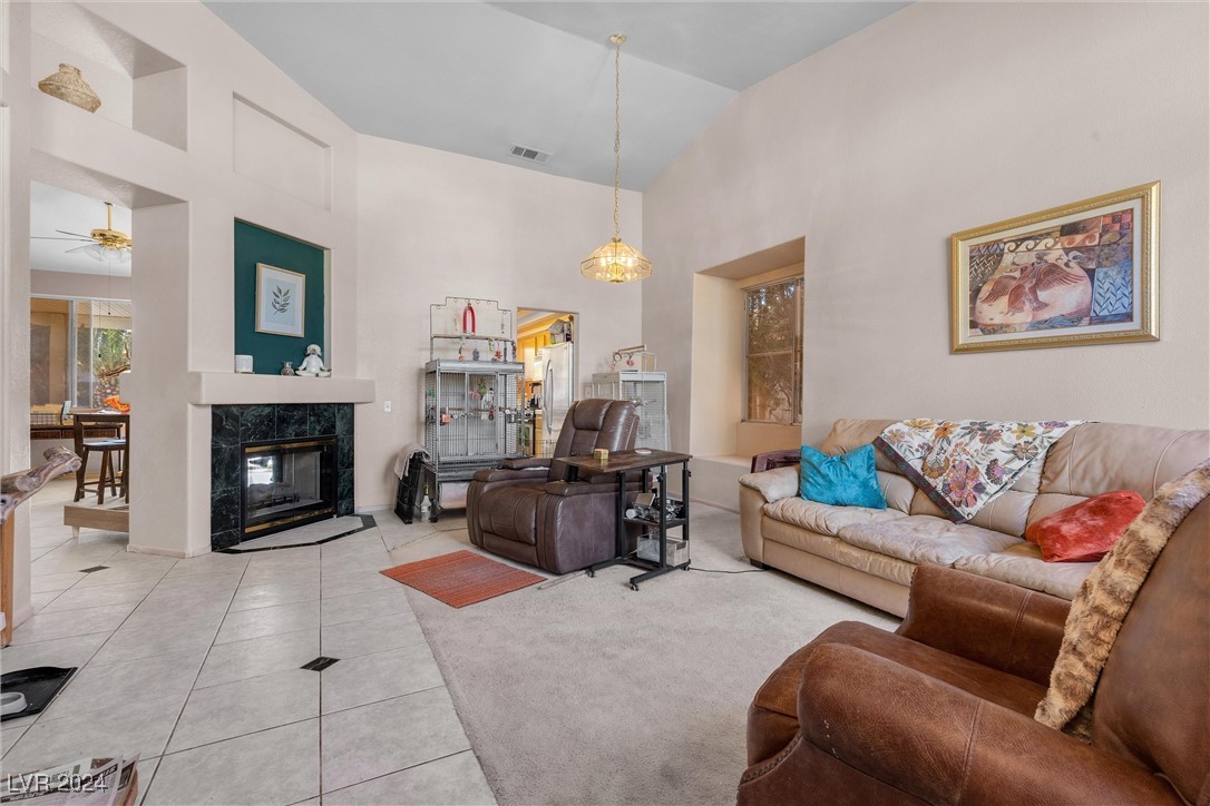 13 Desert Dawn Lane Property Photo 4