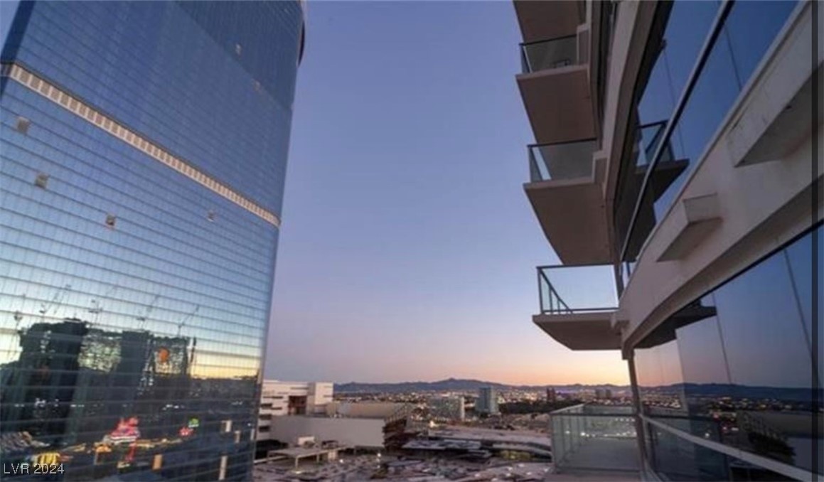 2700 Las Vegas Boulevard 1707 Property Photo 3