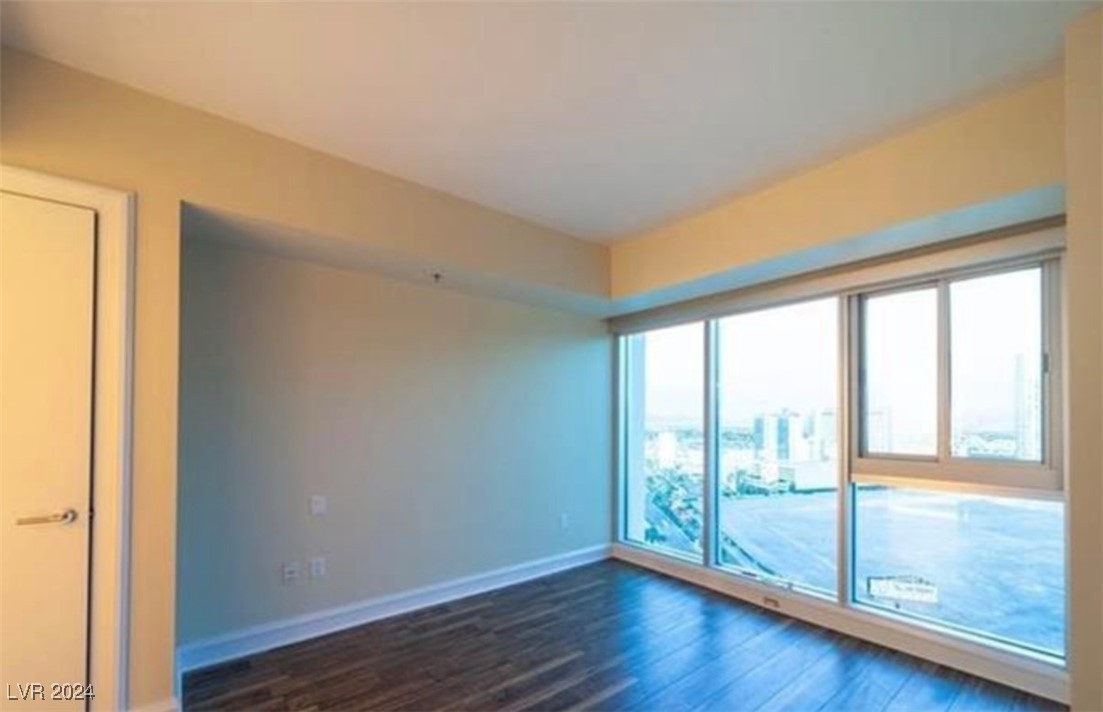 2700 Las Vegas Boulevard 1707 Property Photo 8