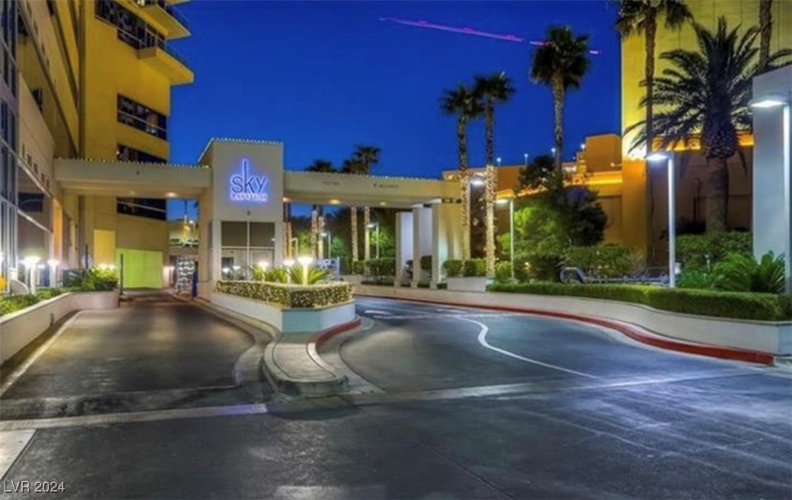 2700 Las Vegas Boulevard 1707 Property Photo 15