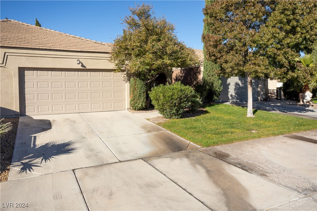 531 Hagens Alley Property Photo 2