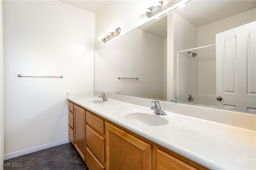 531 Hagens Alley Property Photo 18