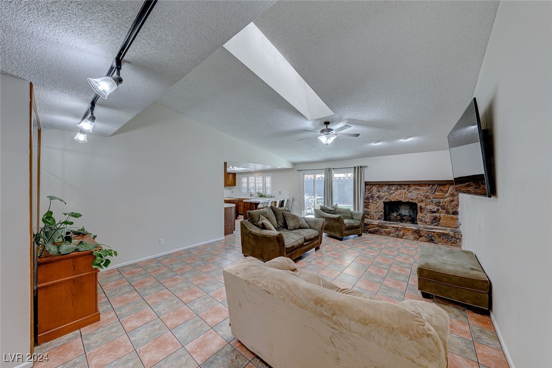 1713 Serafina Street Property Photo 8