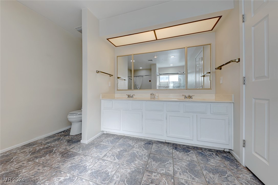 1713 Serafina Street Property Photo 11