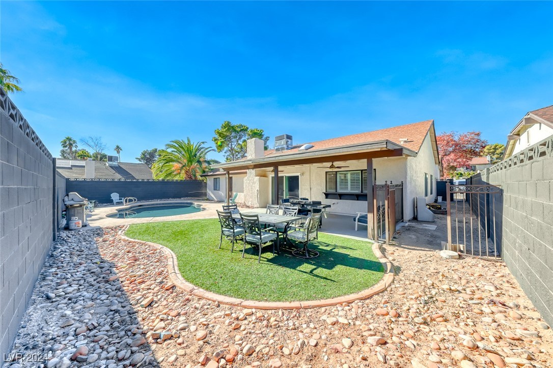 1713 Serafina Street Property Photo 17