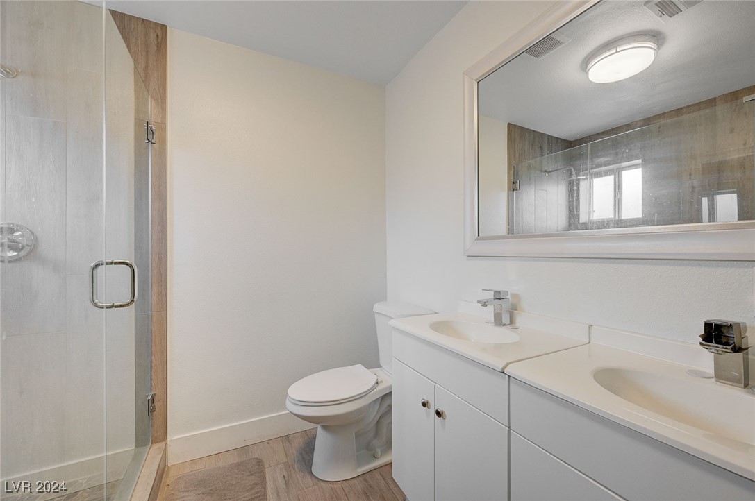 310 Jackson Avenue Property Photo 24