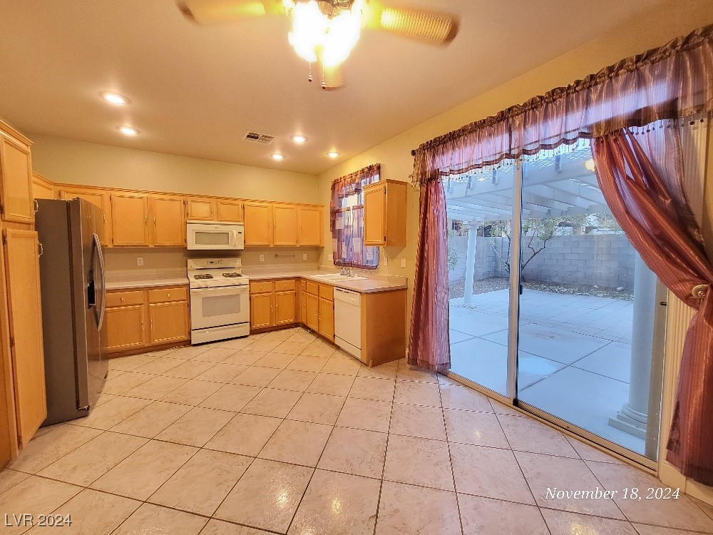 8552 Gold Flash Avenue Property Photo 5