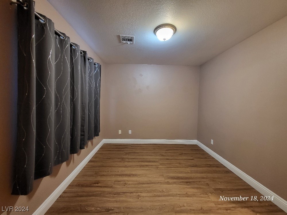 8552 Gold Flash Avenue Property Photo 9