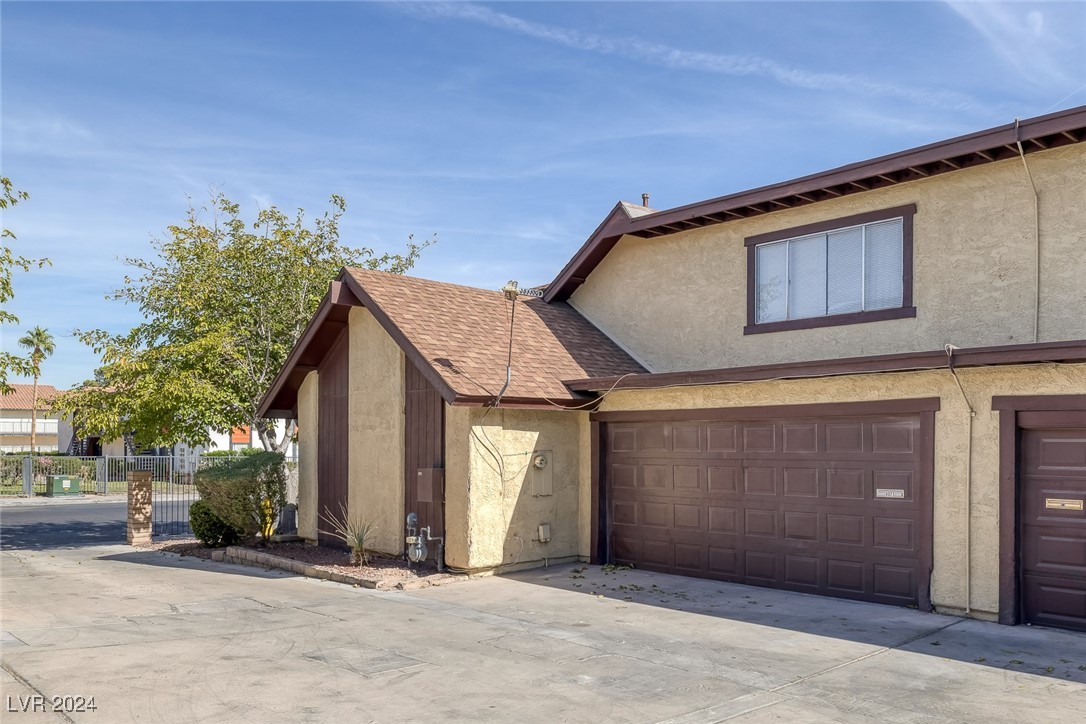 4571 Sirius Avenue Property Photo 4