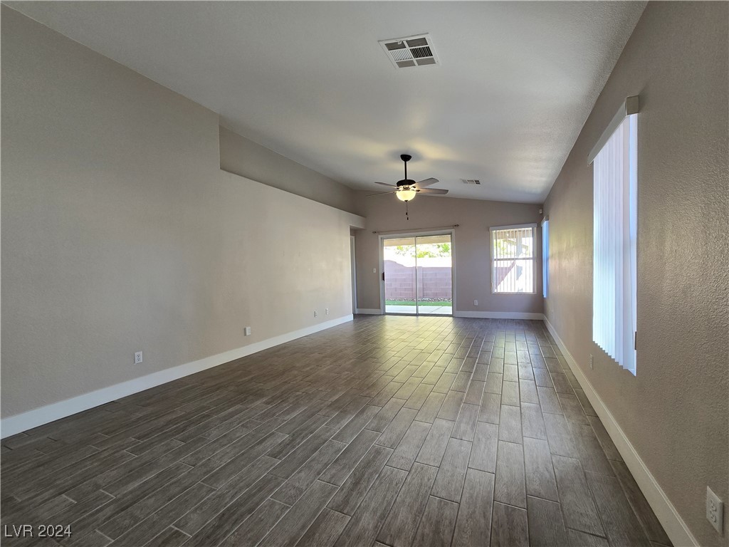 11120 Summer Squash Lane Property Photo 3