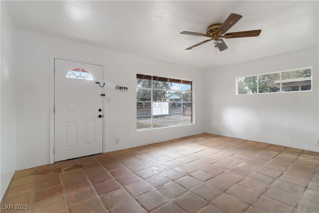 1925 Franklin Avenue Property Photo 3