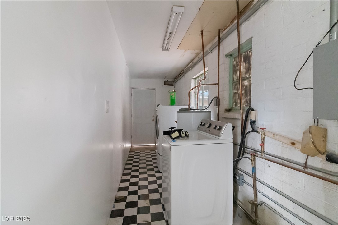 1925 Franklin Avenue Property Photo 15
