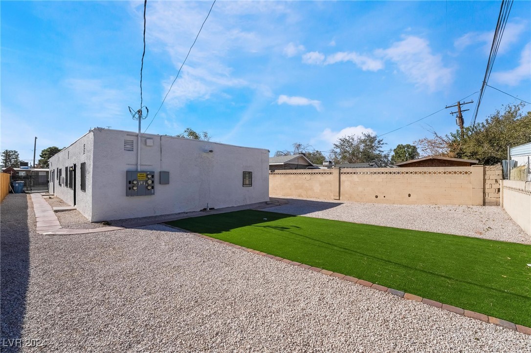 3045 Cedar Street Property Photo 45