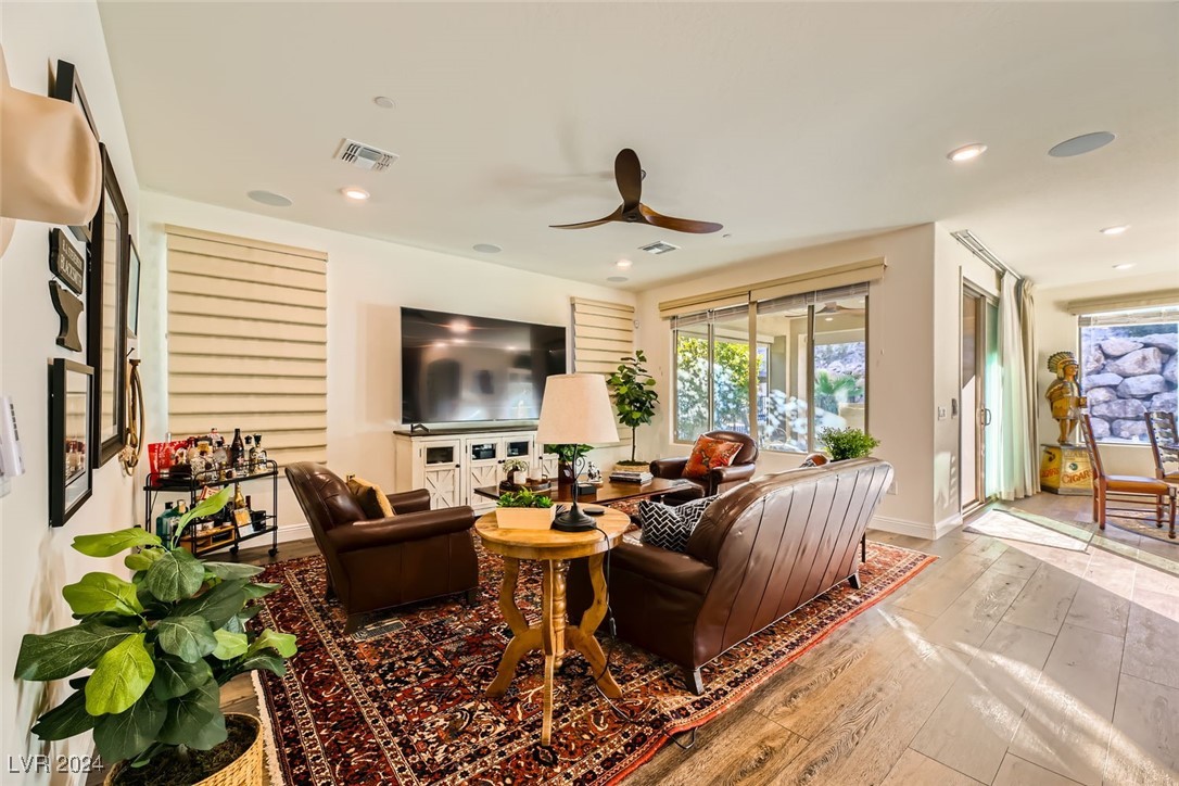 53 Stone Yucca Court Property Photo 8