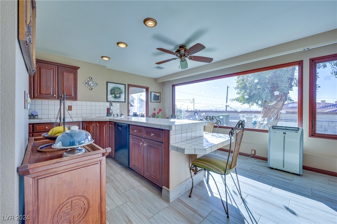 485 Sari Drive Property Photo 25