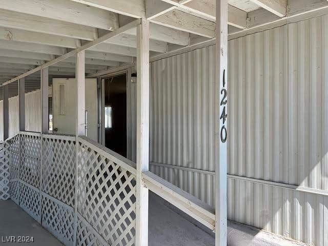 1240 South Comstock Circle Property Photo 8