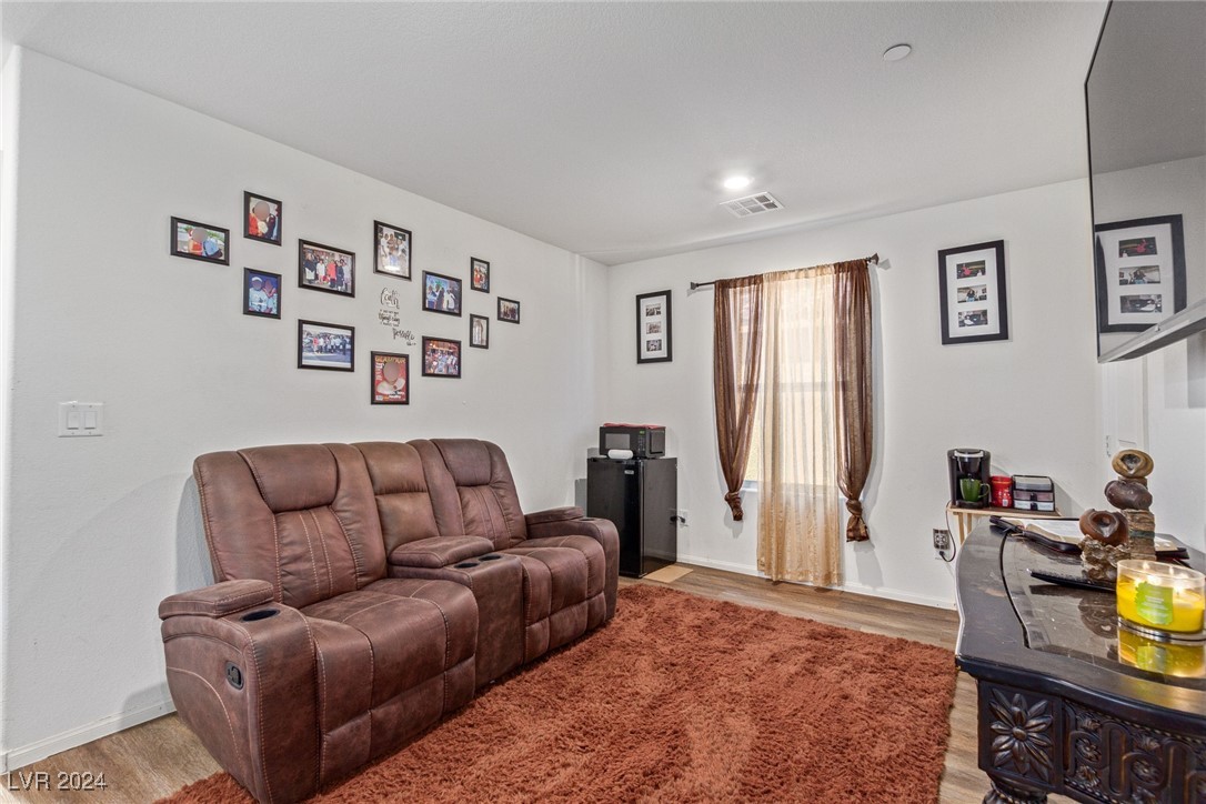 2815 Donatello Manor Place Property Photo 11