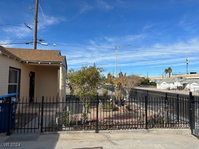 812 East Mesquite Avenue Property Photo 3