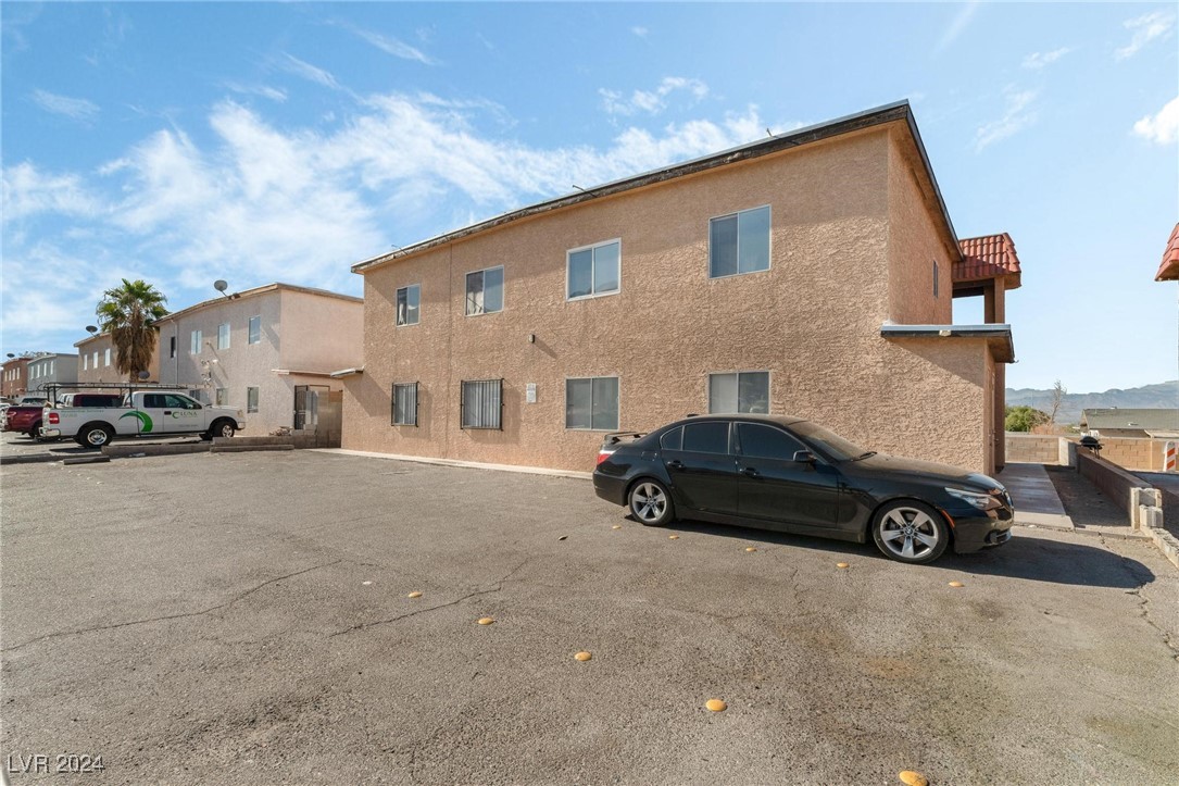 2257 Exeter Drive C And D Property Photo 2