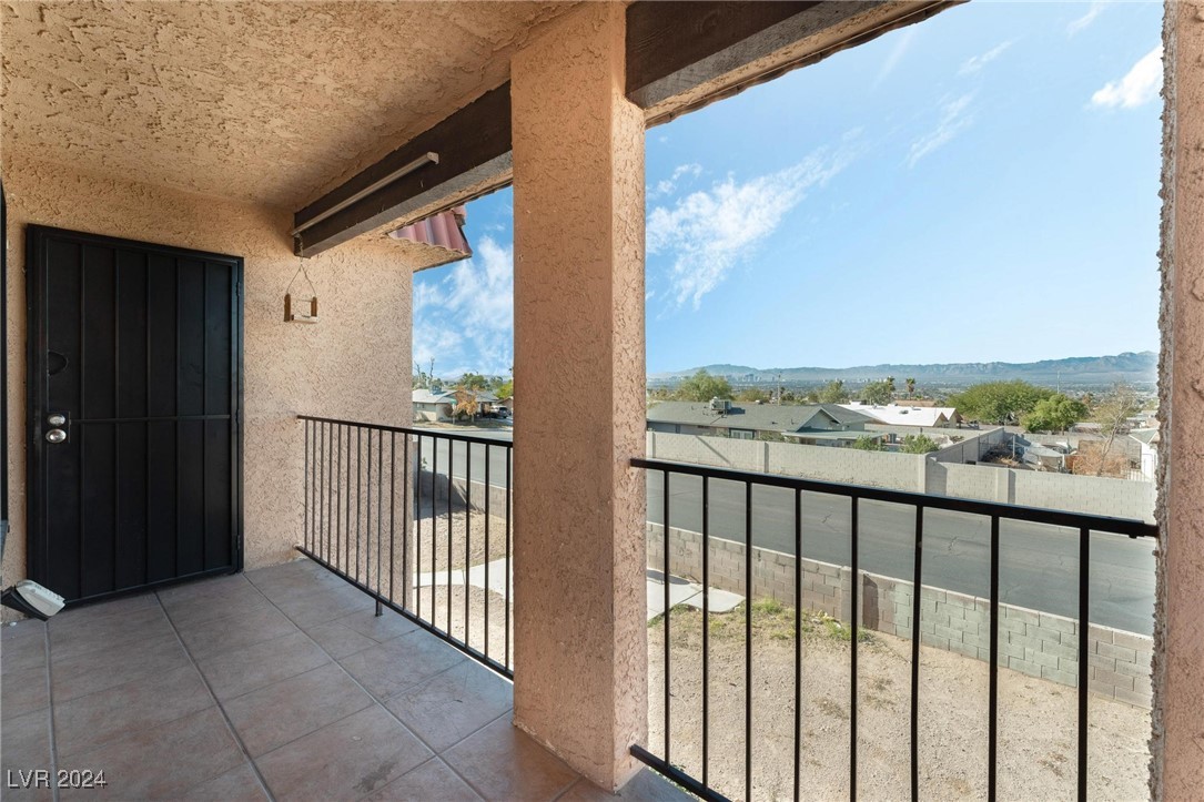 2257 Exeter Drive C And D Property Photo 6