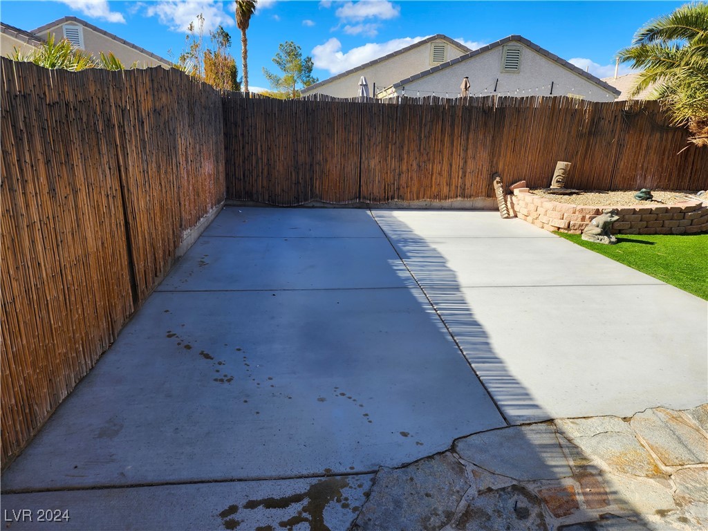5909 Mount Auburn Street Property Photo 2