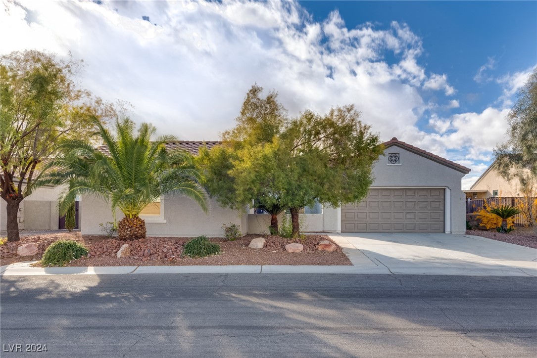 2109 Alyssa Jade Drive Property Photo 1