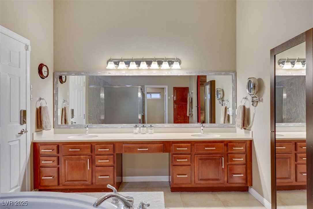 647 Foxhall Road Property Photo 28