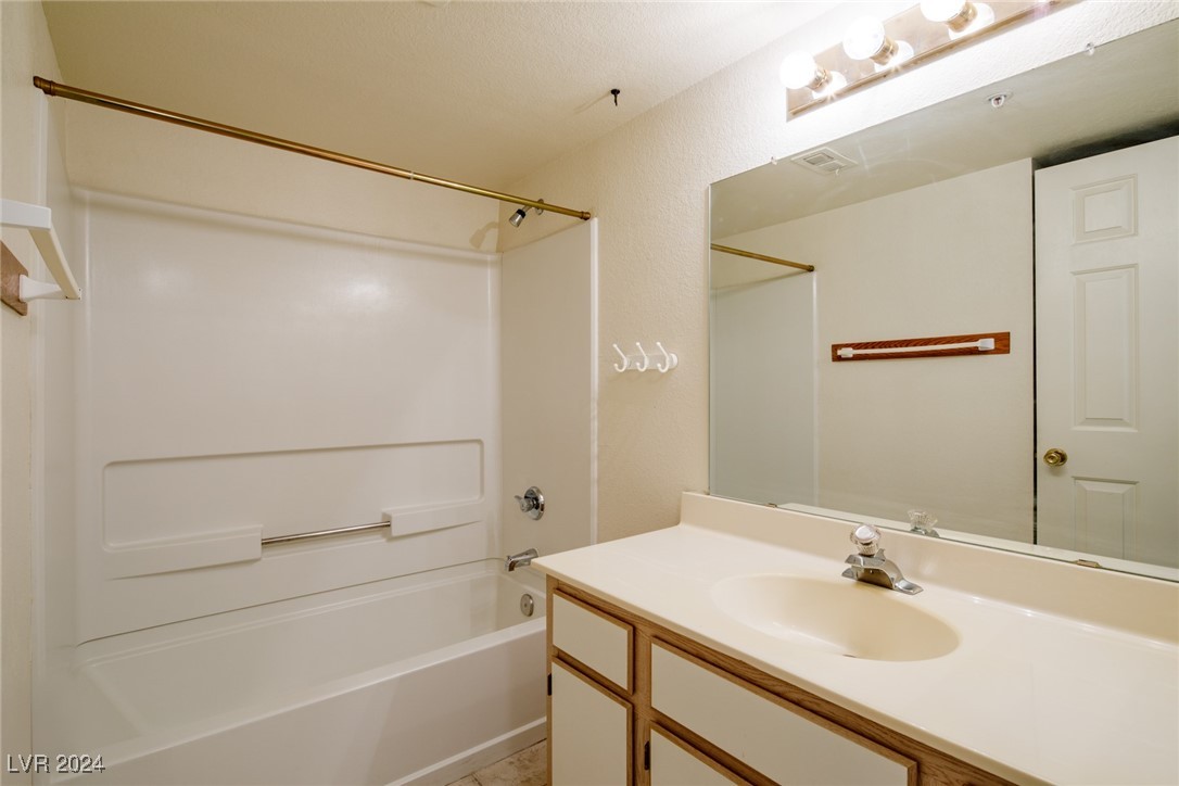 3550 Bay Sands Drive 2044 Property Photo 7