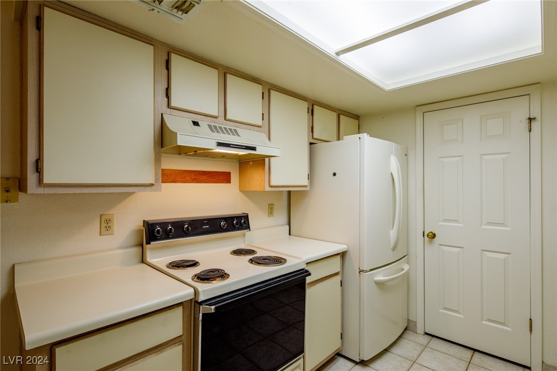3550 Bay Sands Drive 2044 Property Photo 10