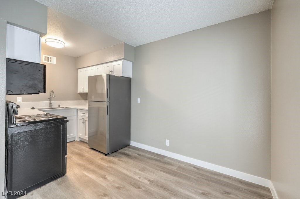301 Orland Street 30 Property Photo 4