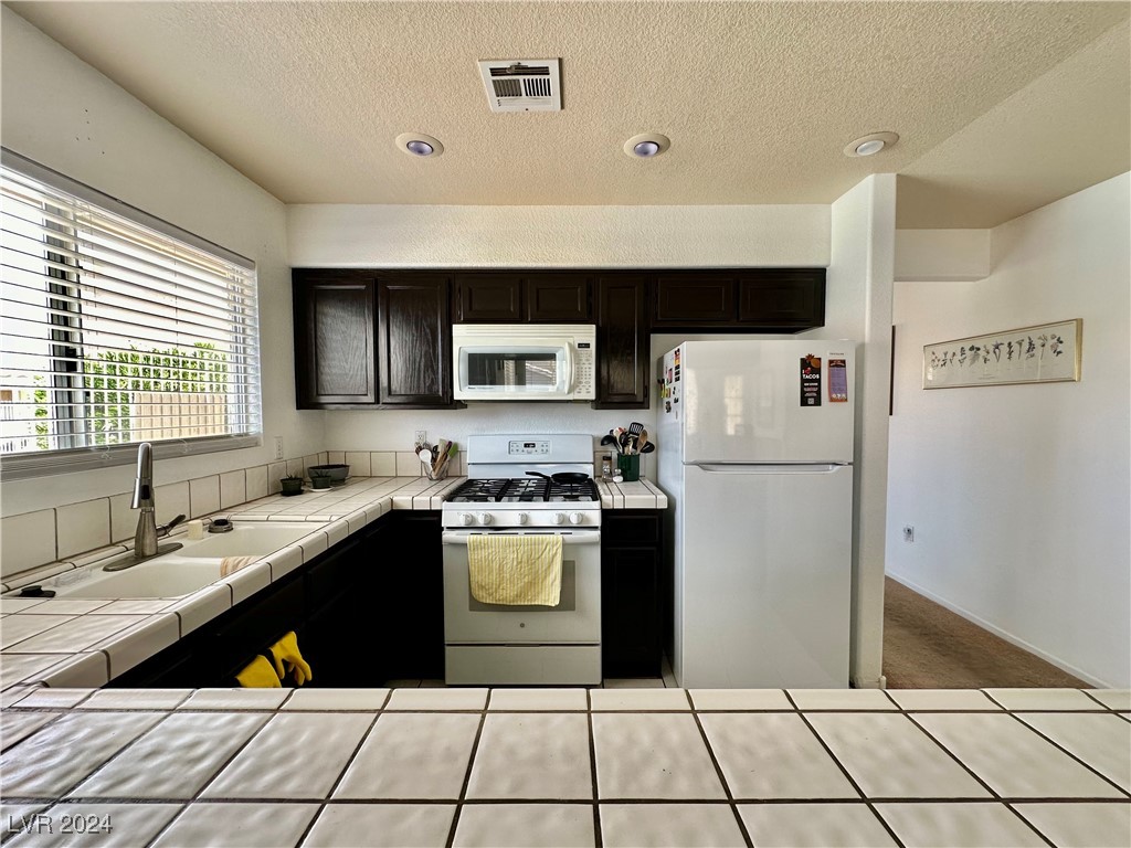 2153 Camel Mesa Drive Property Photo 7