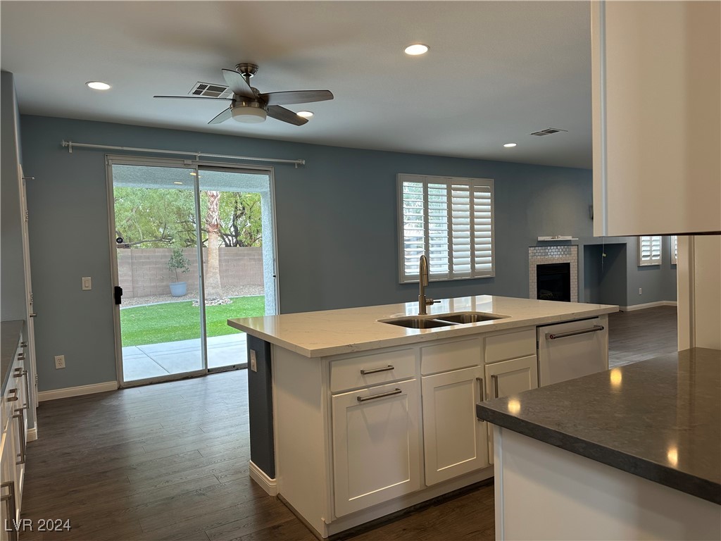 10255 Early Morning Avenue Property Photo 14