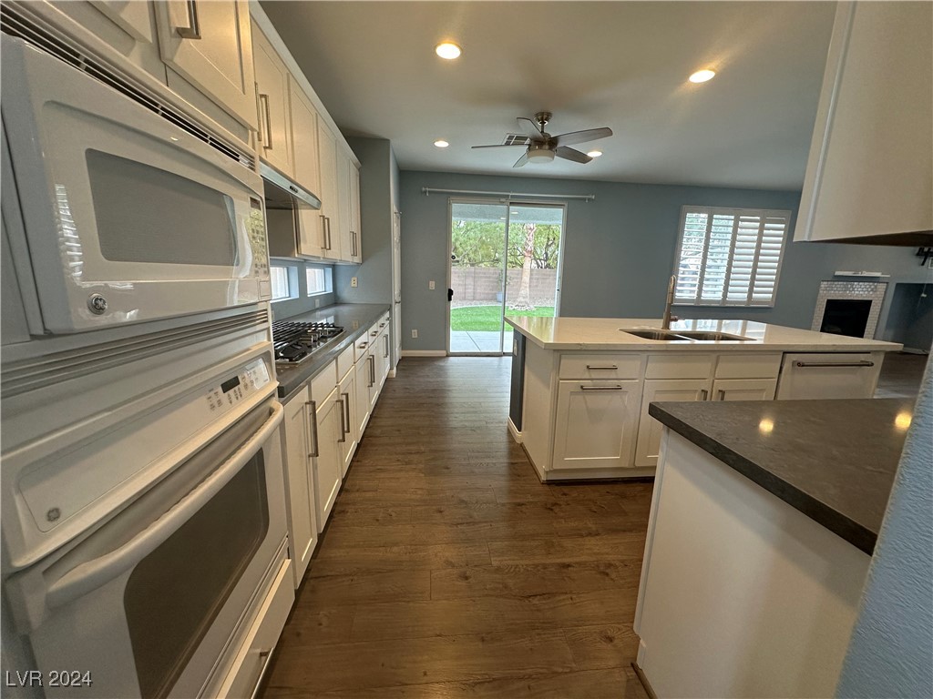 10255 Early Morning Avenue Property Photo 15