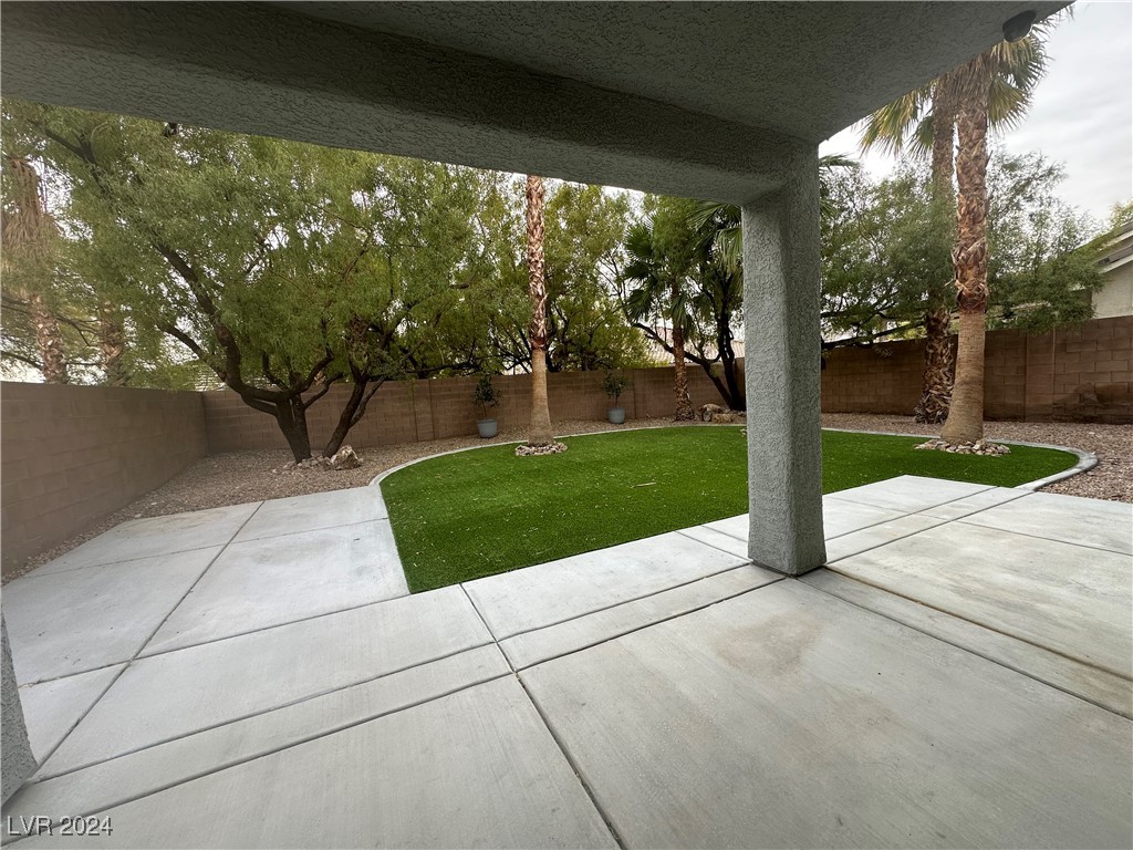 10255 Early Morning Avenue Property Photo 20