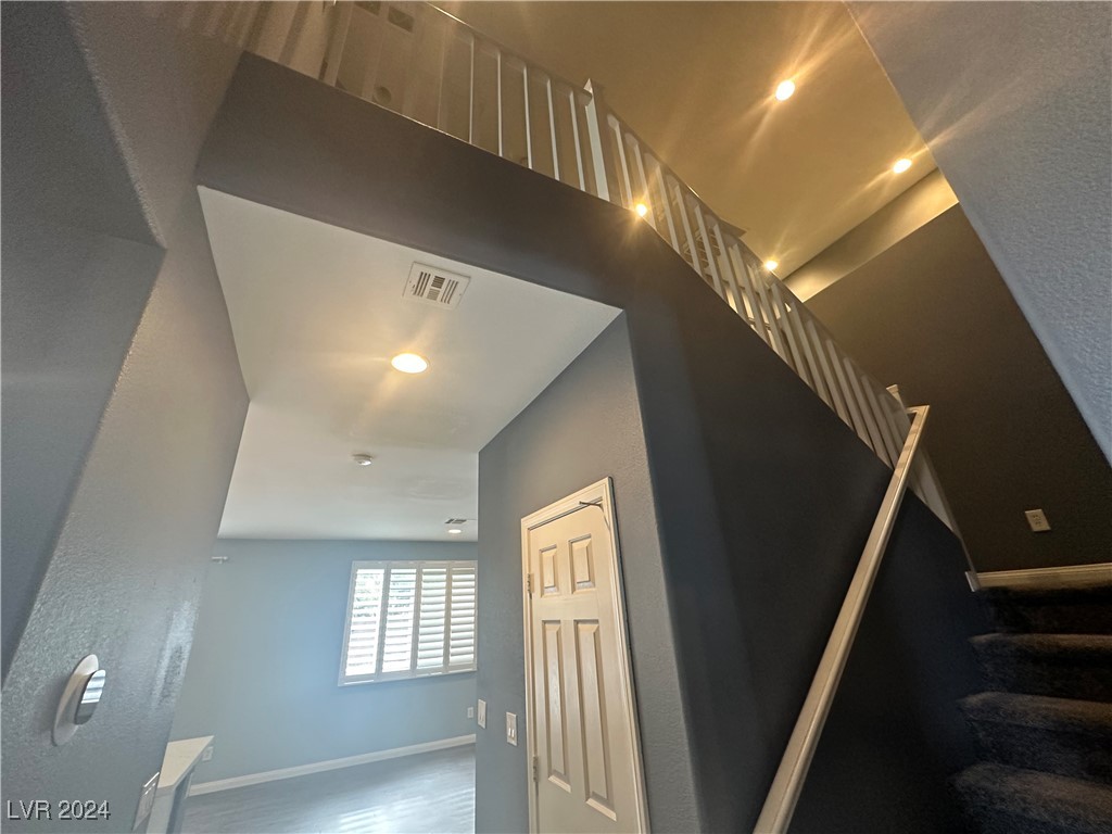 10255 Early Morning Avenue Property Photo 29