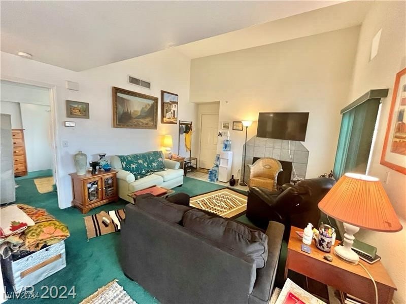 1916 Las Palmas Lane 214 Property Photo 8