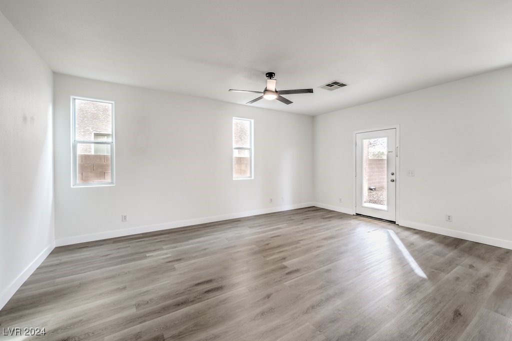 5327 Caprock Canyon Avenue Property Photo 16