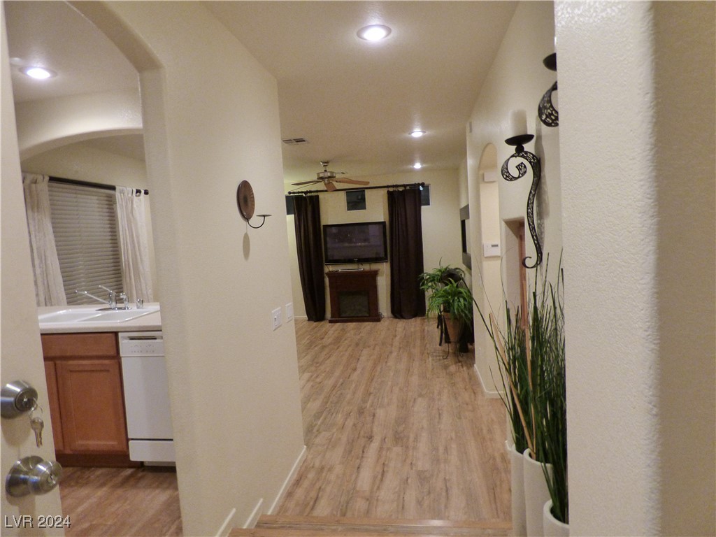 10360 Lettuce Leaf Street Property Photo 2