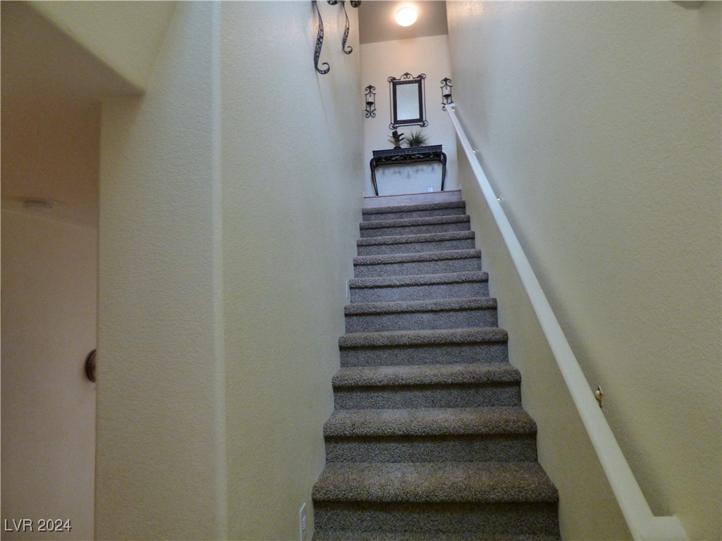 10360 Lettuce Leaf Street Property Photo 10