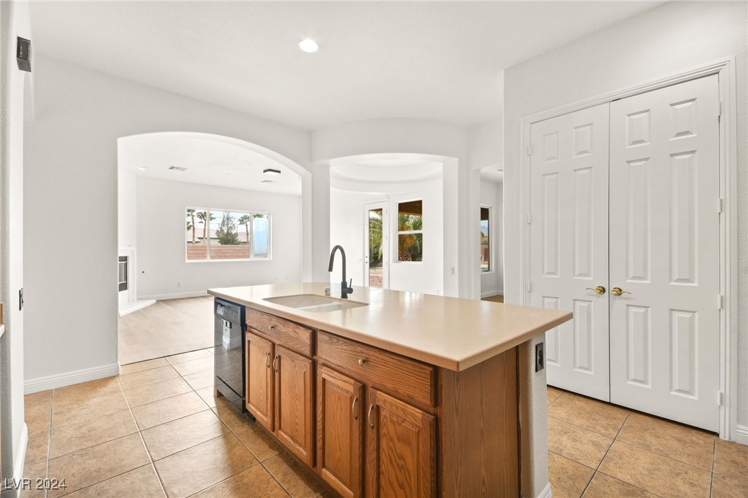 7119 Wolf Rivers Avenue Property Photo 17