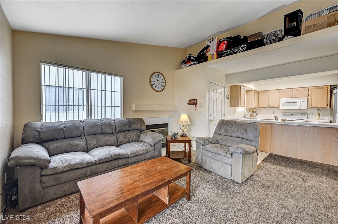 2725 South Nellis Boulevard 2022 Property Photo 4