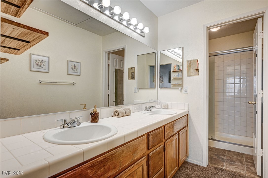 2725 South Nellis Boulevard 2022 Property Photo 14