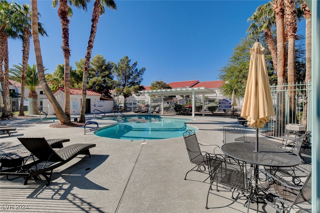 2725 South Nellis Boulevard 2022 Property Photo 22