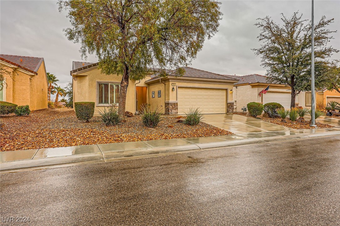 7804 Island Rail Drive Property Photo 1