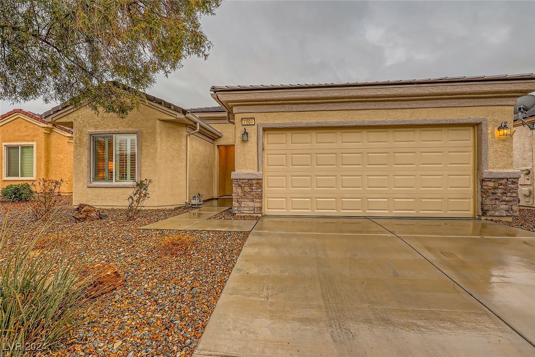 7804 Island Rail Drive Property Photo 5