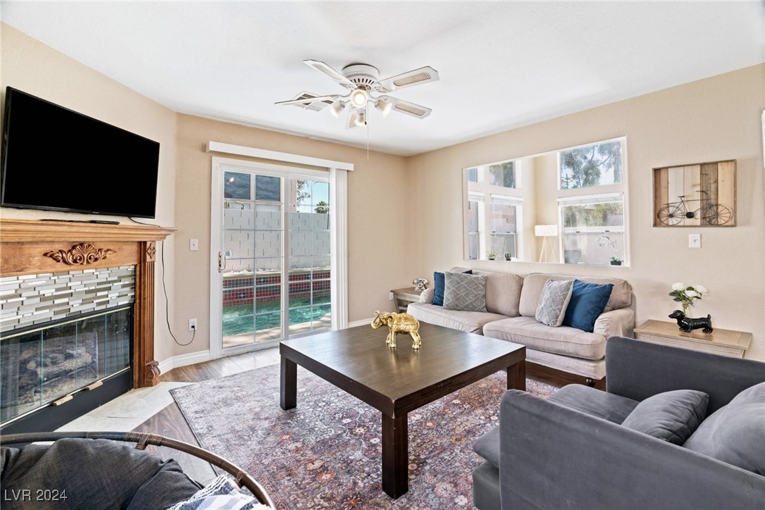 8213 Grassy Point Circle Property Photo 8