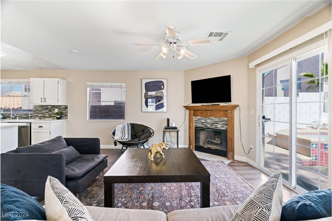 8213 Grassy Point Circle Property Photo 10