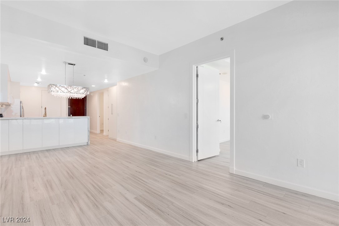 4575 Dean Martin Drive 2211 Property Photo 19