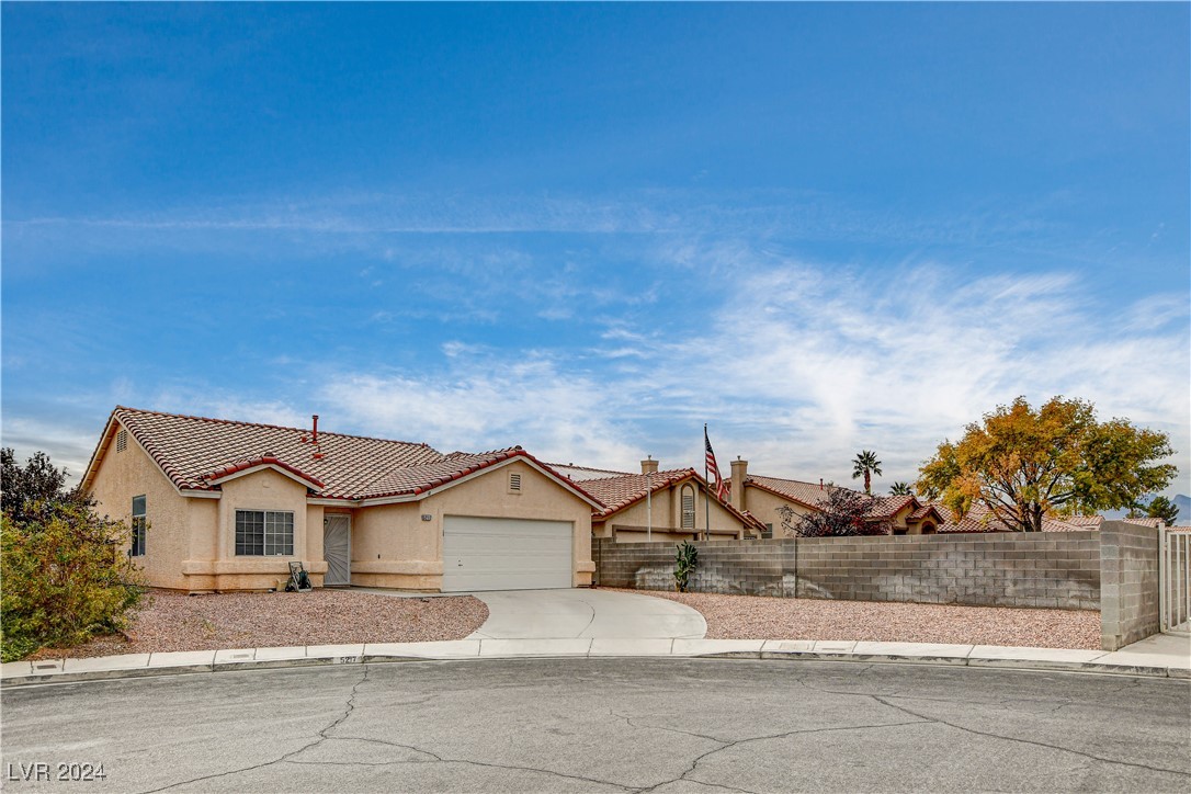 5217 Yellow Dawn Court Property Photo 1